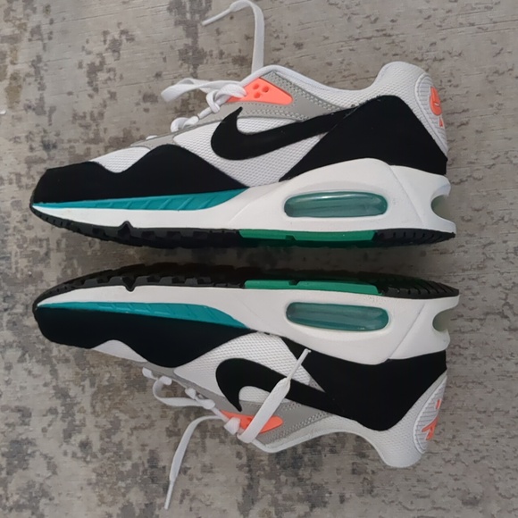 Nike Air Max Correlate Sneakers - Picture 5 of 11